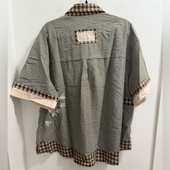 NWOT Pol Misses Sz L Women's Checkered Short Sleeve Top - Brown and Cream - Picture 2 of 2